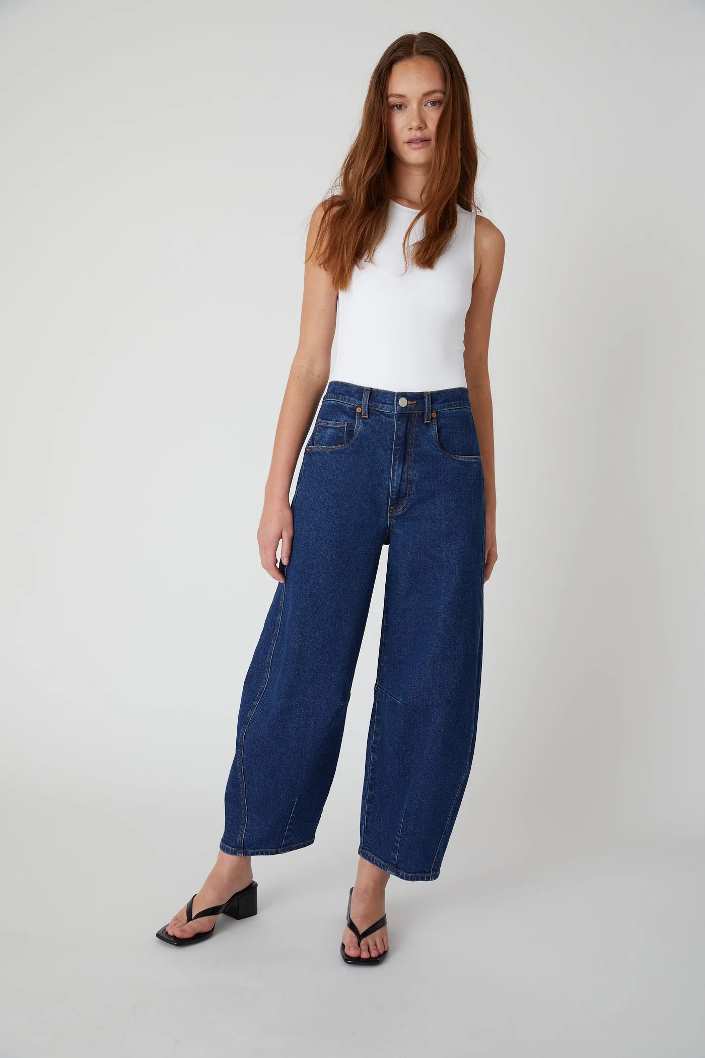 Avery Barrel Jean