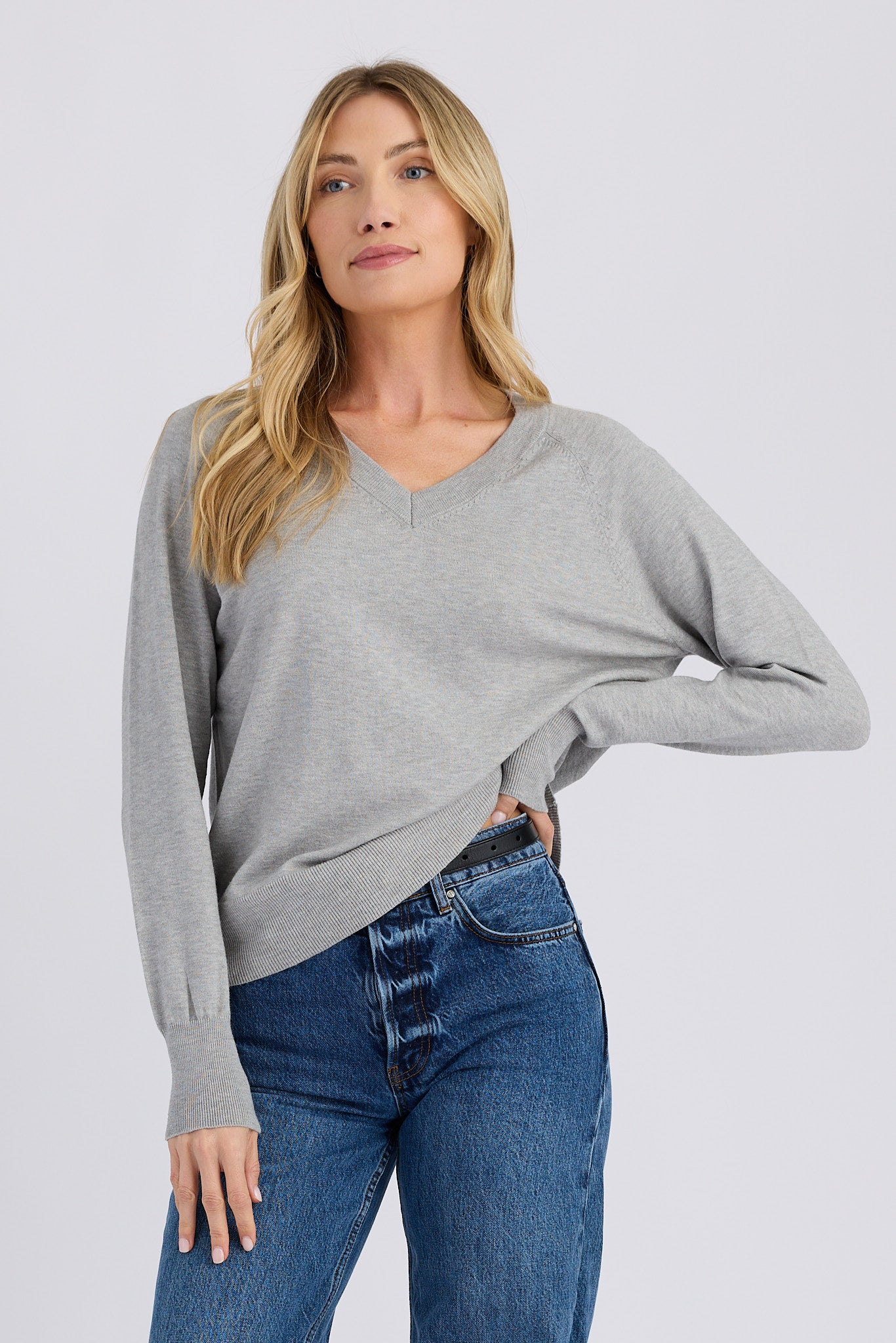 Otis V-Neck