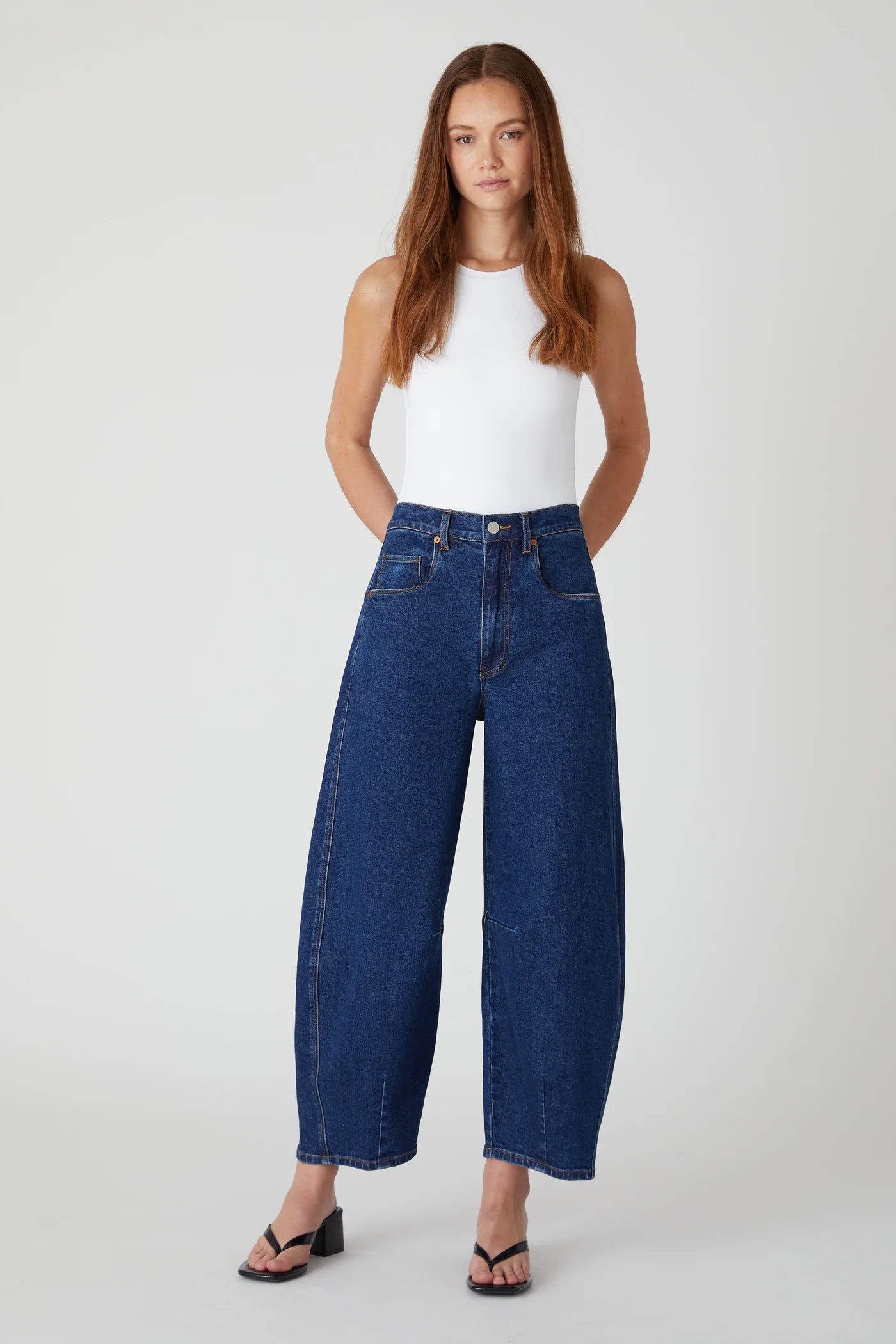 Avery Barrel Jean